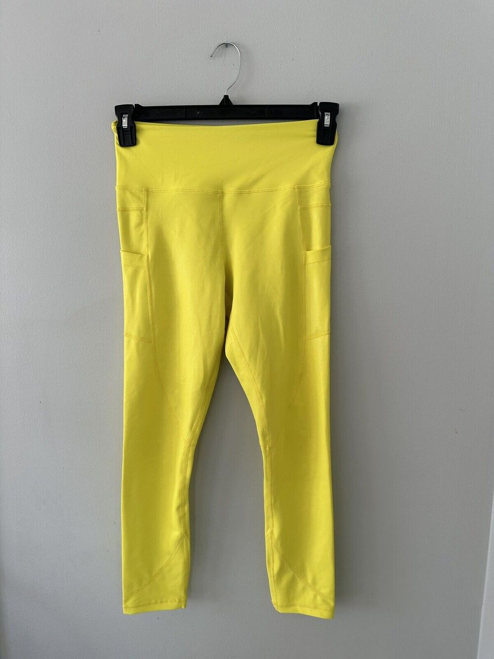 Zyia Neon Yellow Metallic Pocket Light n Tight Hi-Rise Leggings Size 6-8